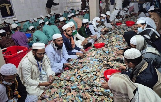 পাগলা মসজিদের দানবাক্স খুলে মিলল ১১ কোটি ৭৮ লাখ টাকা