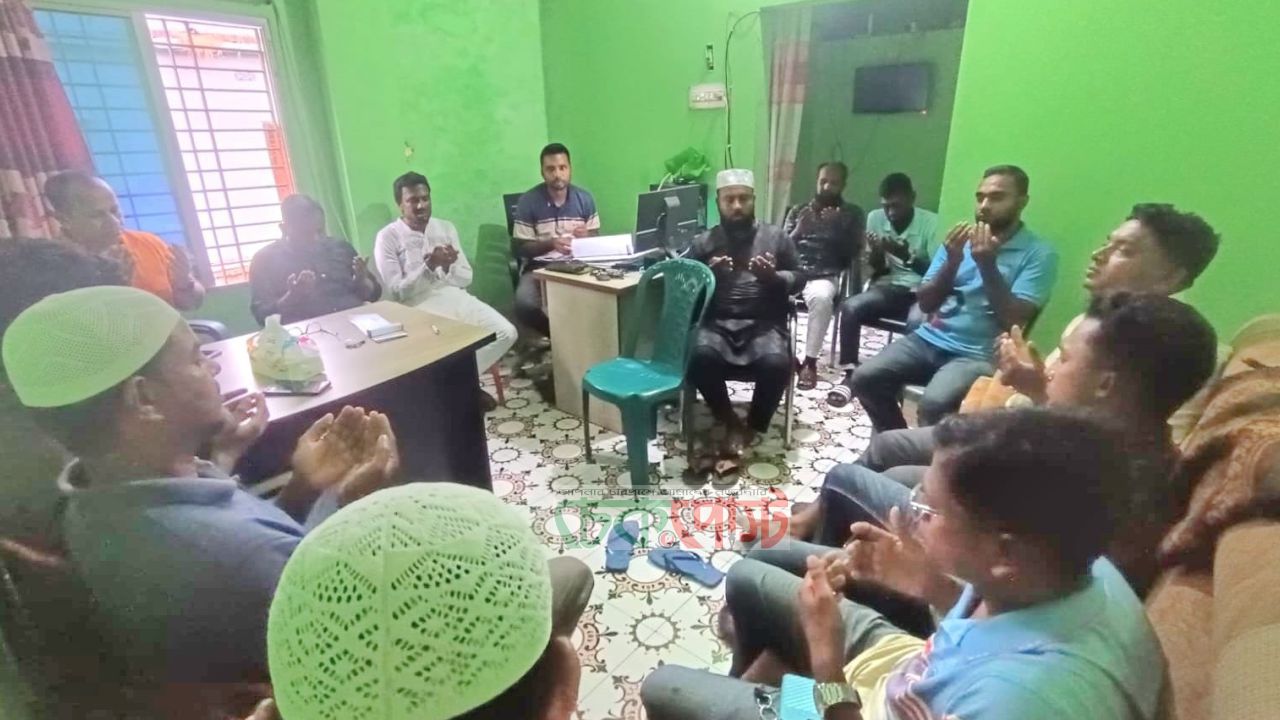 সাংবাদিক কোহিনুরের স্ত্রীর সুস্থতা কামনায় কয়রা প্রেসক্লাবে দোয়া