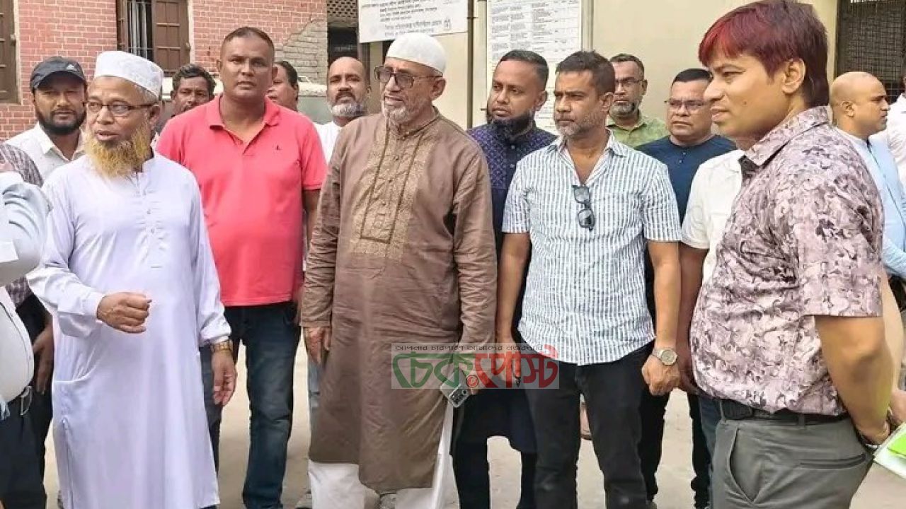 রোগীদের খোঁজখবর নিলেন হুইপ, হাসপাতালের সেবা মান নিয়ে আলোচনা