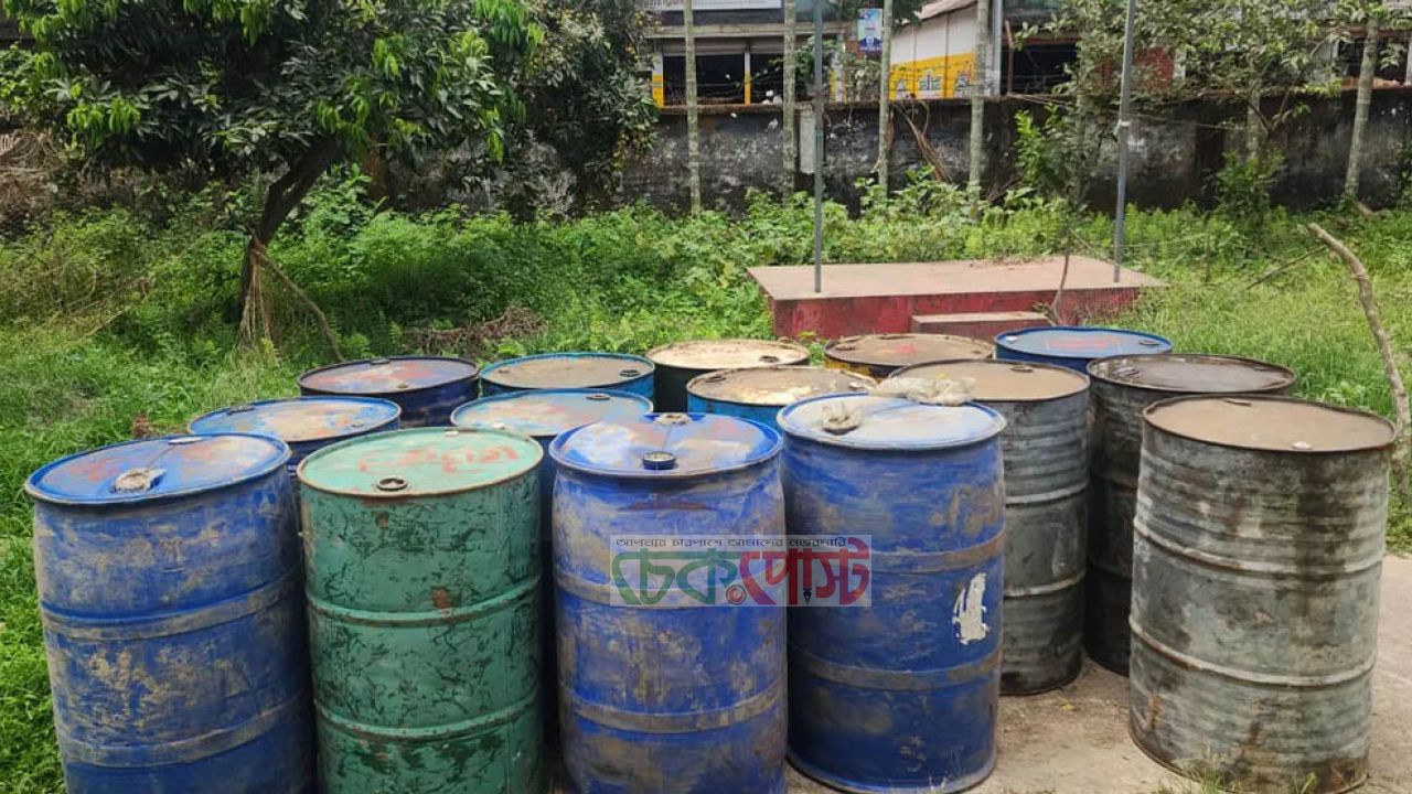 হাতিয়ায় নদীর ঘাটে লুকানো ২৭০০ লিটার ডিজেল জব্দ