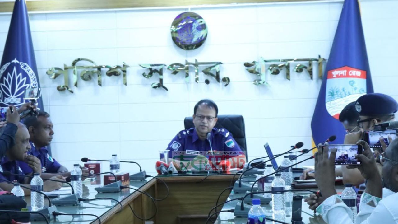খুলনায় নবাগত এসপি তাজুল ইসলামের কড়া বার্তা