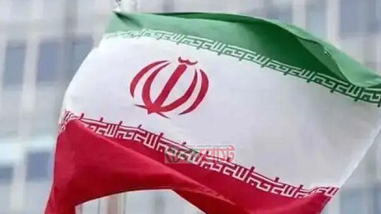 ইরানে সশস্ত্র হামলা: গুলিতে নিহত ৩ পুলিশ সদস্য