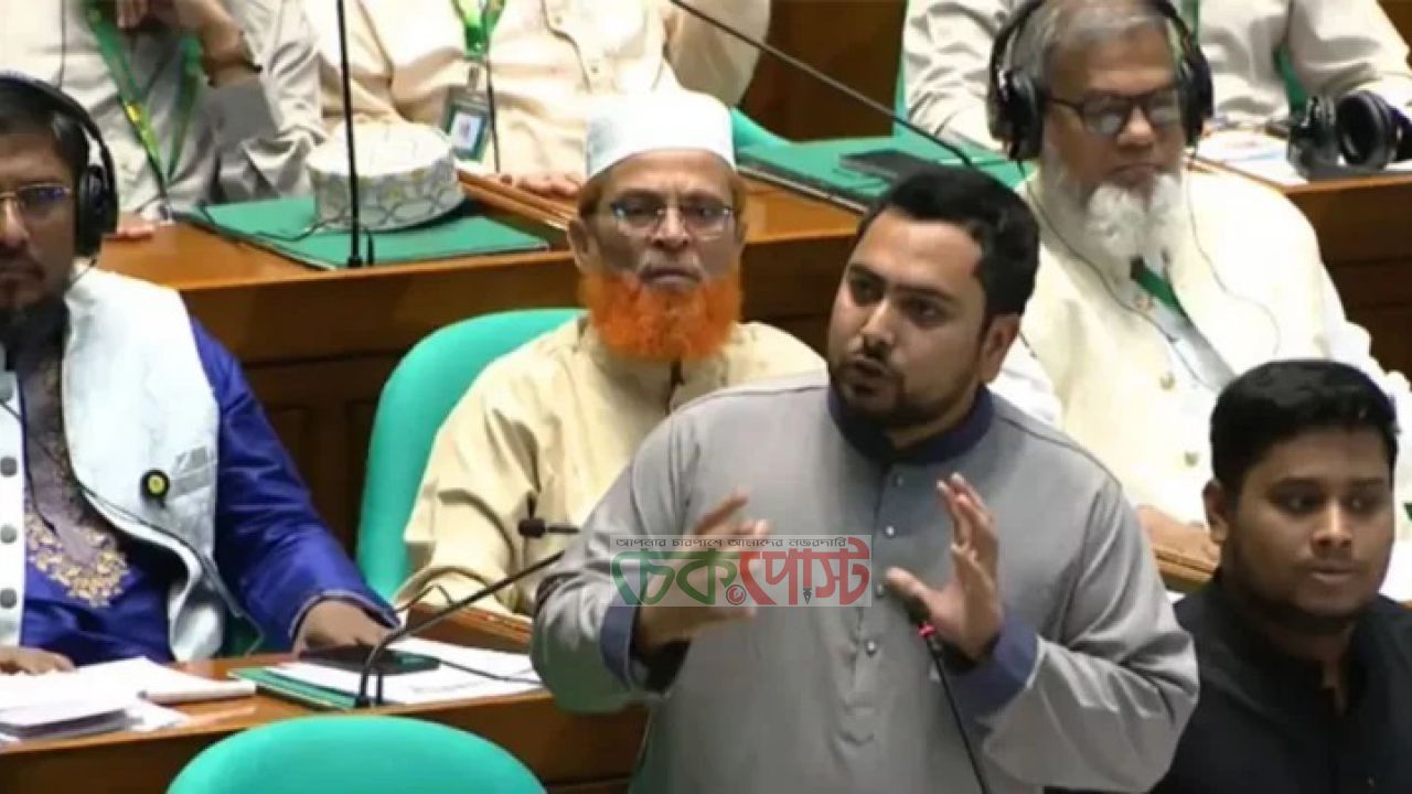 বাংলাদেশ ব্যাংকের গভর্নর নিয়ে বিস্ফোরক মন্তব্য নাহিদ ইসলামের