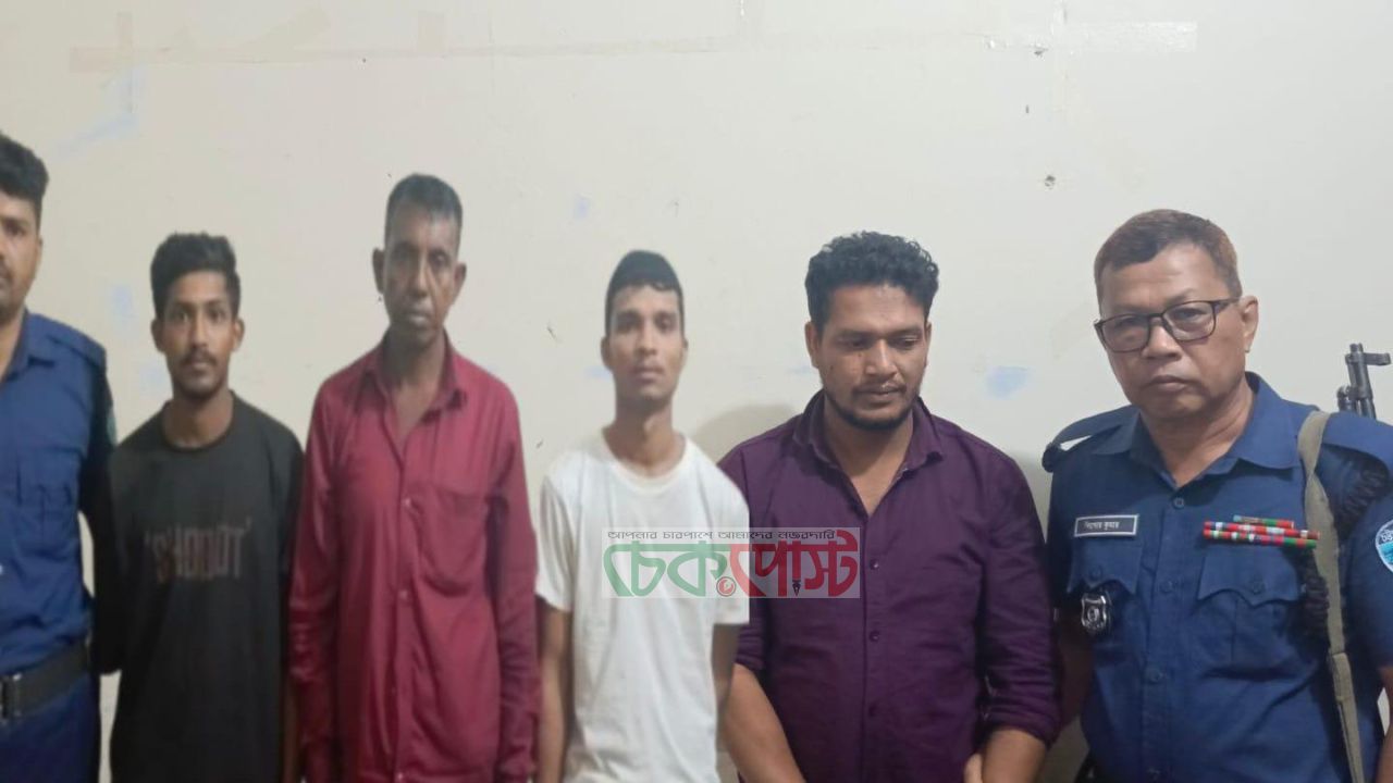রাঙামাটিতে পুলিশের বিশেষ অভিযান, মাদকসহ আটক ৪