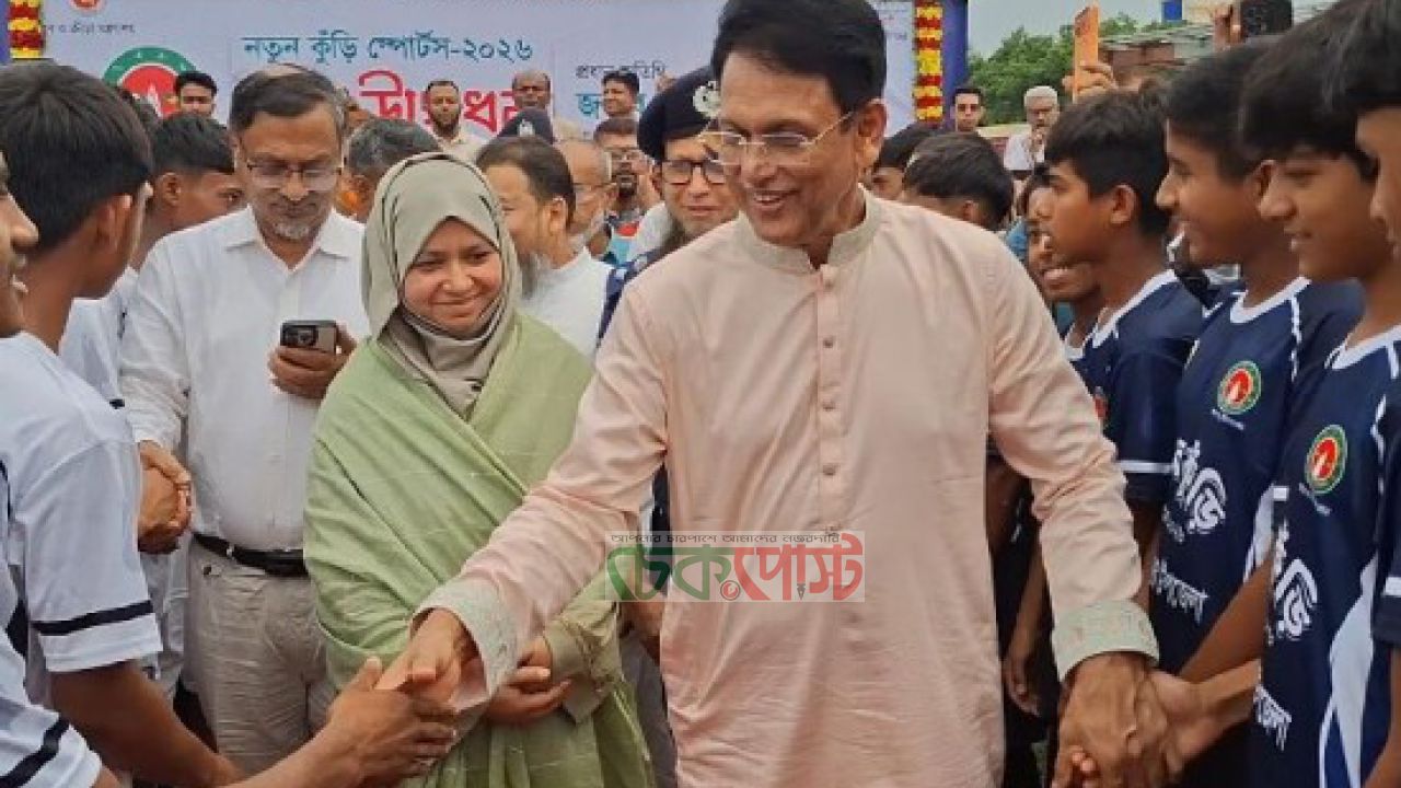 খেলাধুলায় মেধা বিকাশে জোর দিলেন শিক্ষামন্ত্রী