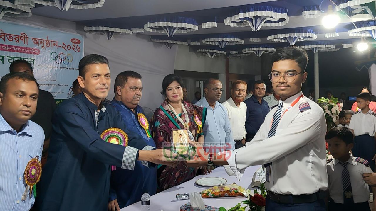 খুলনায় রোটারি স্কুল হবে শ্রেষ্ঠ বিদ্যাপীঠ হুইপ বকুল