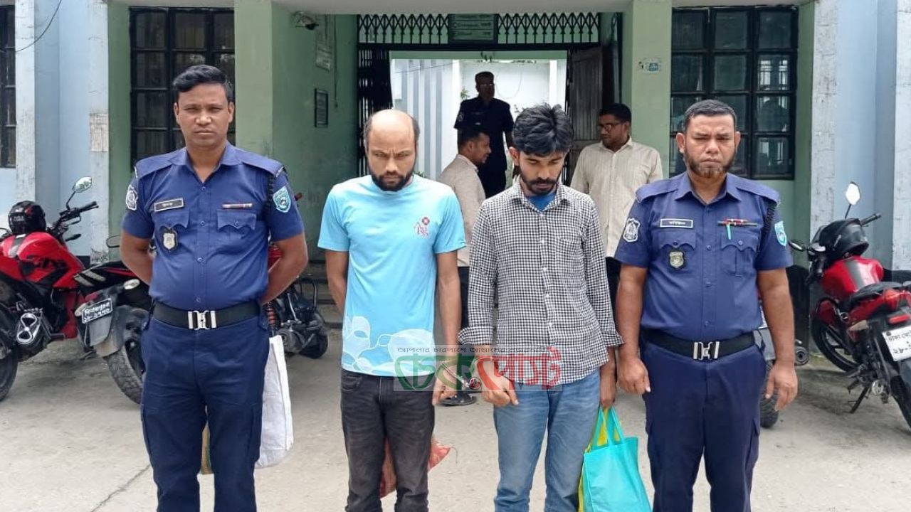পঞ্চগড়ে মাদকবিরোধী অভিযান, হাতেনাতে ধরা দুই বিক্রেতা