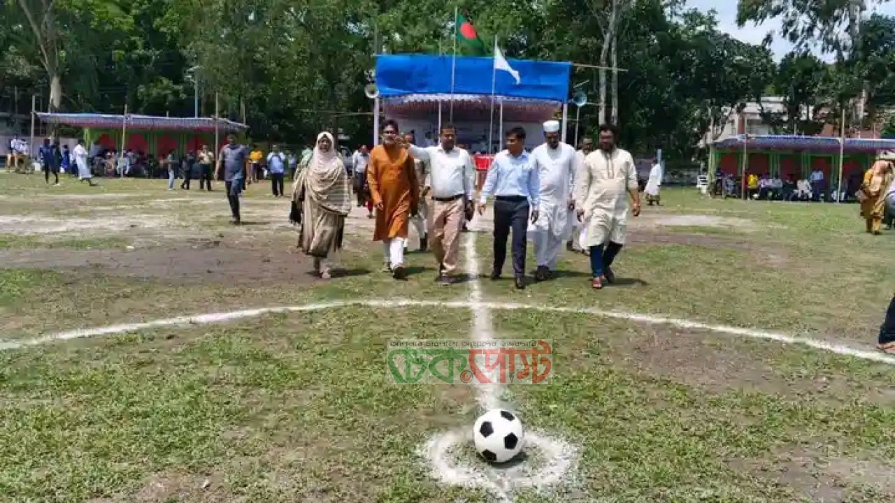 রংপুরে প্রাথমিক বিদ্যালয় ফুটবল টুর্নামেন্ট উদ্বোধন