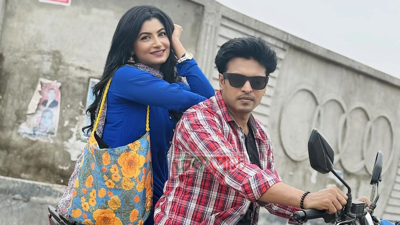 ঈদ নাটকে নতুন কেমিস্ট্রি, ‘হিয়ার মাঝে’ নিয়ে বাড়ছে আগ্রহ