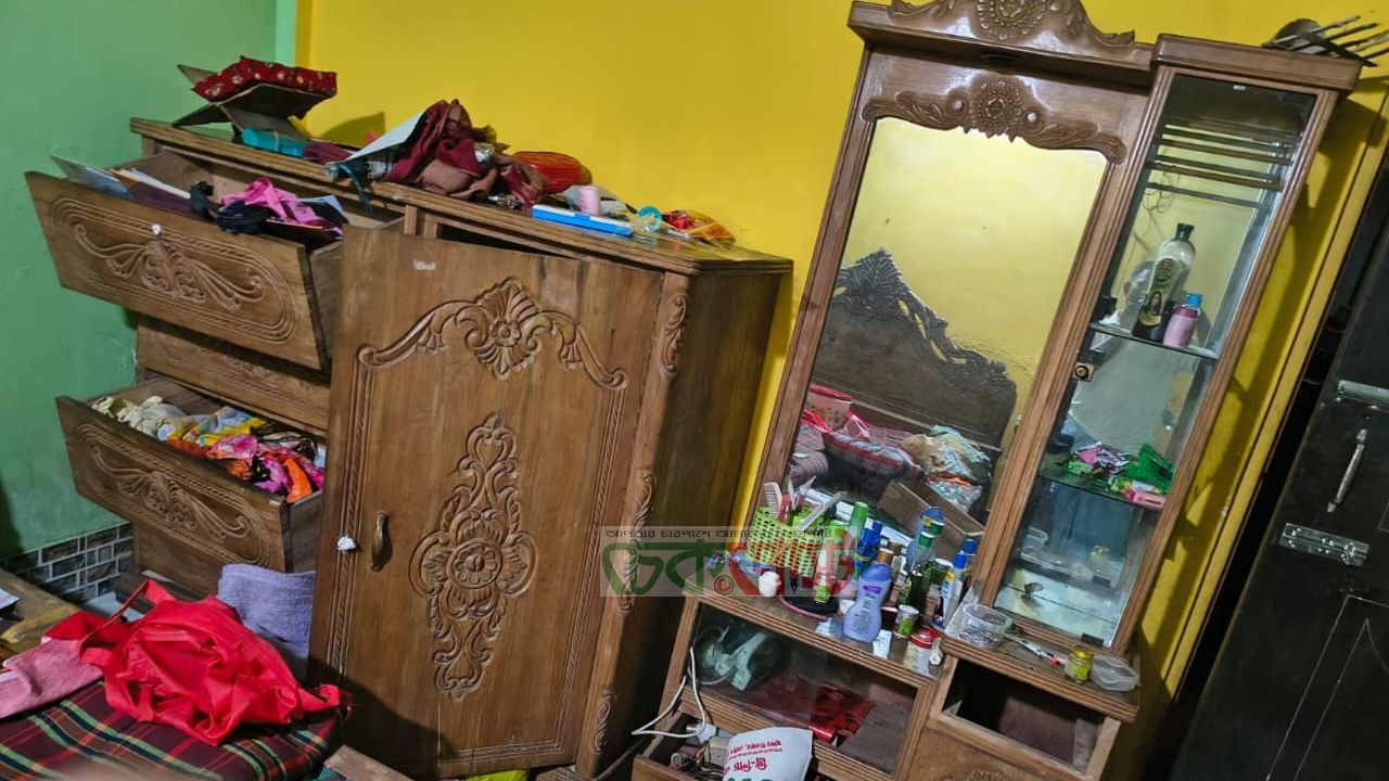 পূবাইলে খুনের পর এবার মৃত আলতাবের বাড়িতে চুরি, স্বর্ণ ও নগদ লুট