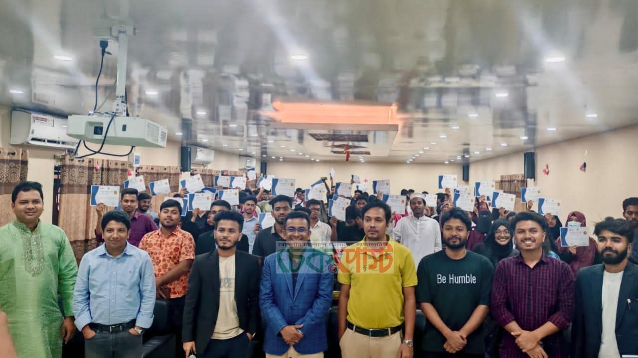 কুবিতে বিশ্ব মুক্ত গণমাধ্যম দিবস সেমিনার: গণমাধ্যমের স্বাধীনতা নিয়ে আলোচনা