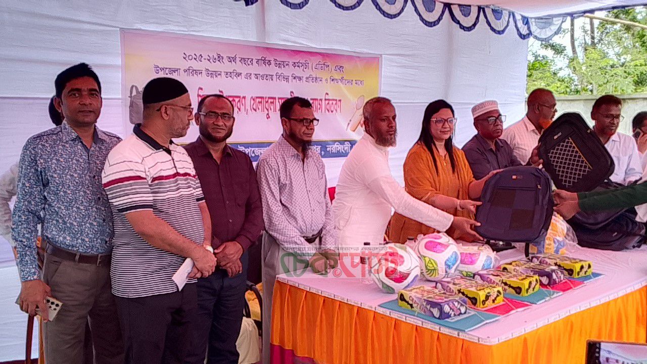 ‘শিক্ষকদের দায়িত্ব শুধু আসা-যাওয়া নয়’-শিবপুর ইউএনও