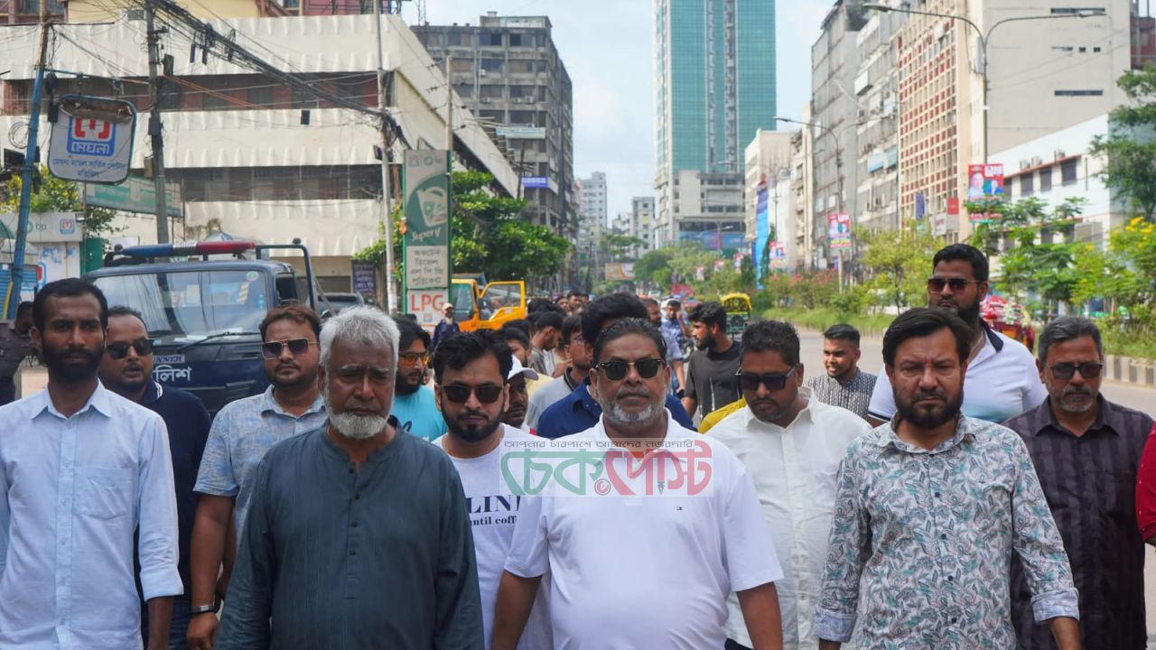 ঢাকা-৭ আসনের এমপি হামিদের নেতৃত্বে প্রধানমন্ত্রীর সফরে উৎসবমুখর অভ্যর্থনা