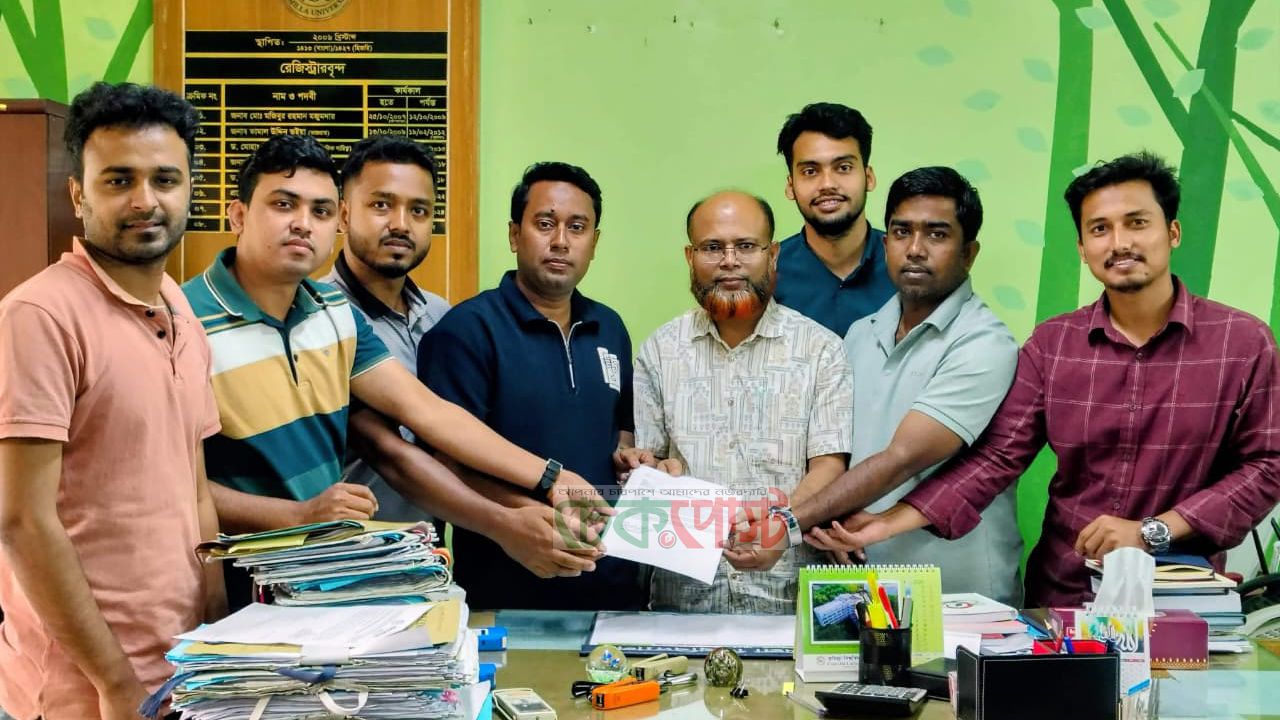 ঈদযাত্রায় শিক্ষার্থীদের জন্য বিভাগীয় শহরে বাসের দাবি কুবি ছাত্রদলের