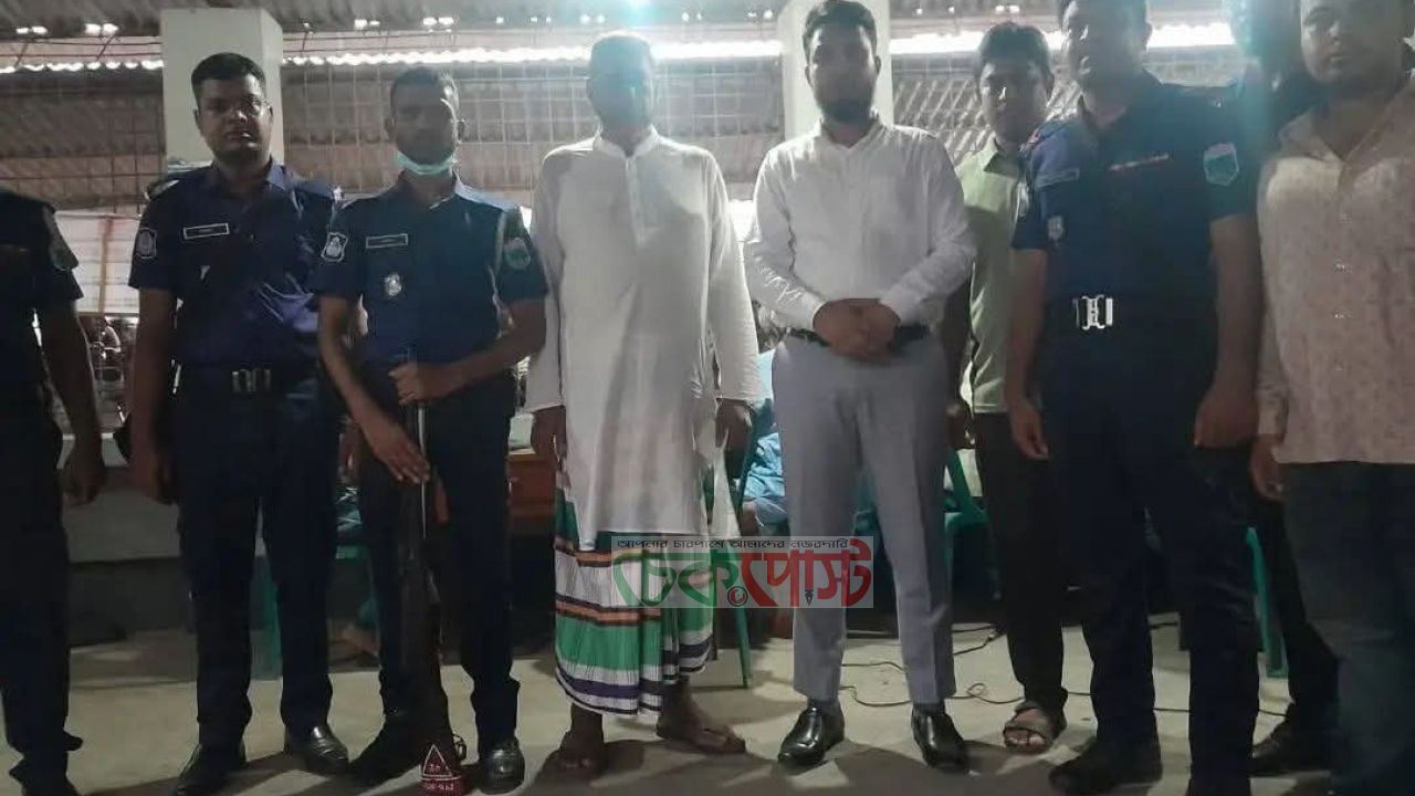 বটতলা হাটে অতিরিক্ত টোল, ইজারাদার প্রতিনিধিকে জরিমানা