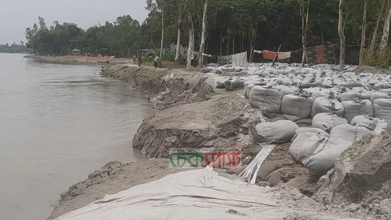 কাজ শেষের আগেই তিস্তা ভাঙনে বিলীন প্রকল্পের অংশ