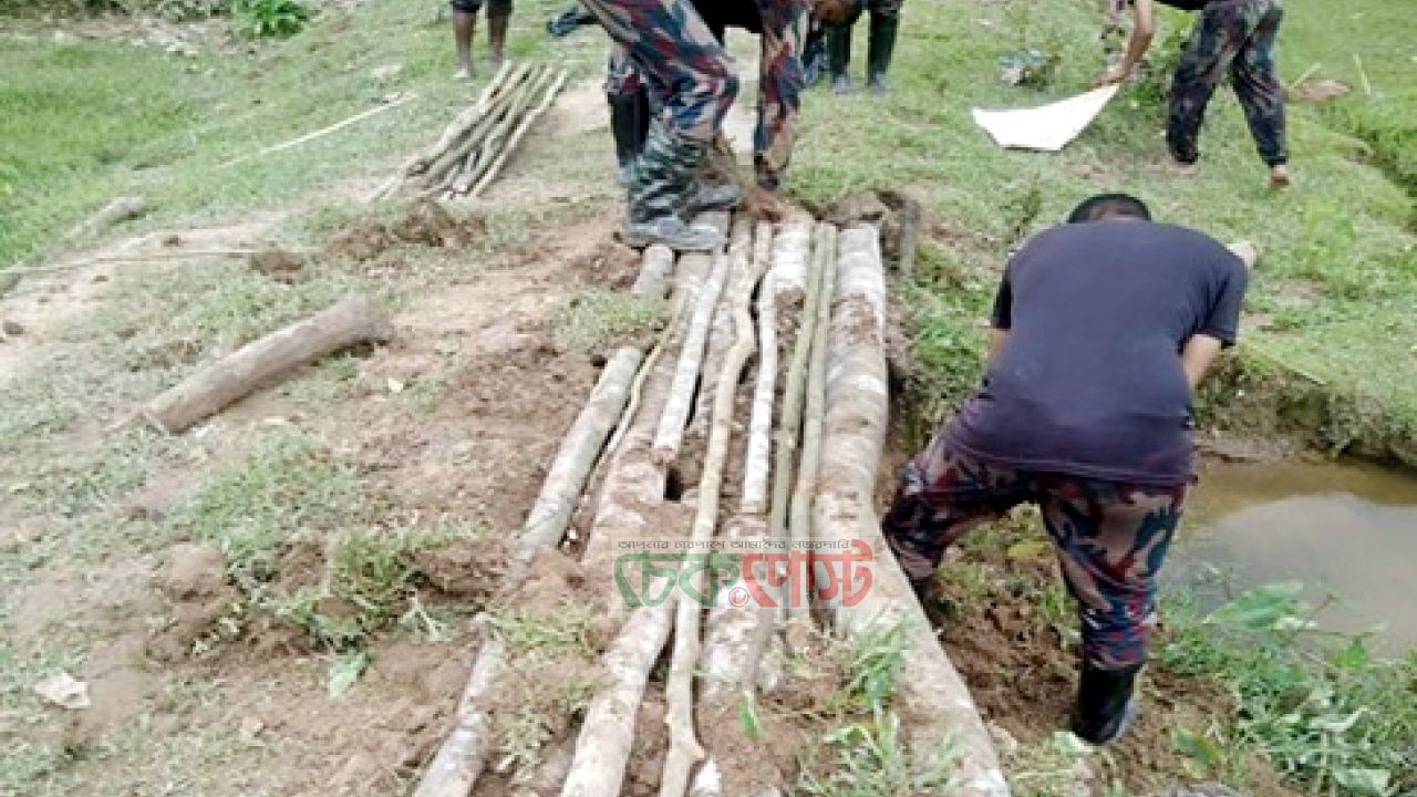 বৃষ্টিতে ধসে পড়া রাস্তা মেরামতে এগিয়ে এলো হবিগঞ্জ বিজিবি