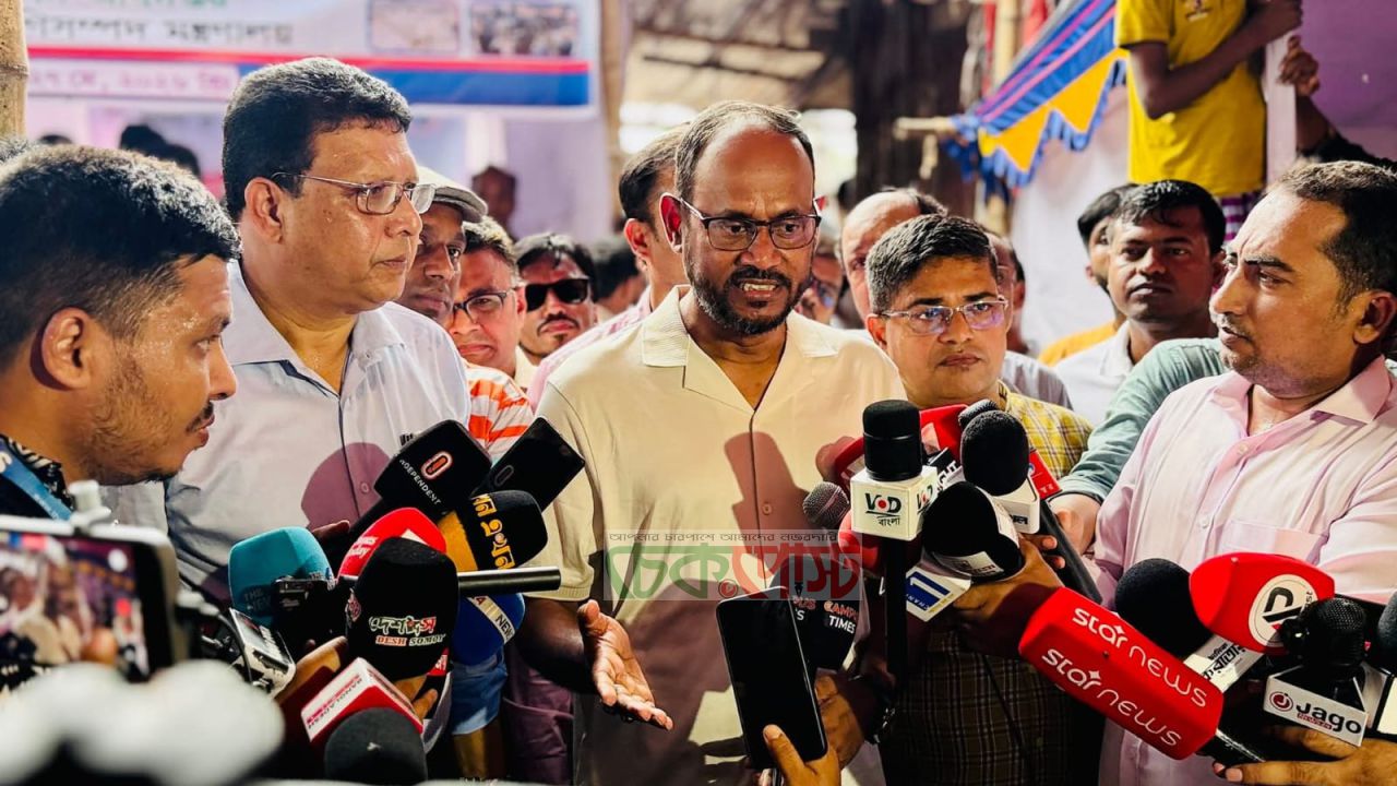 গাবতলী গরুর হাটে ভেটেরিনারি মেডিকেল টিম উদ্বোধন
