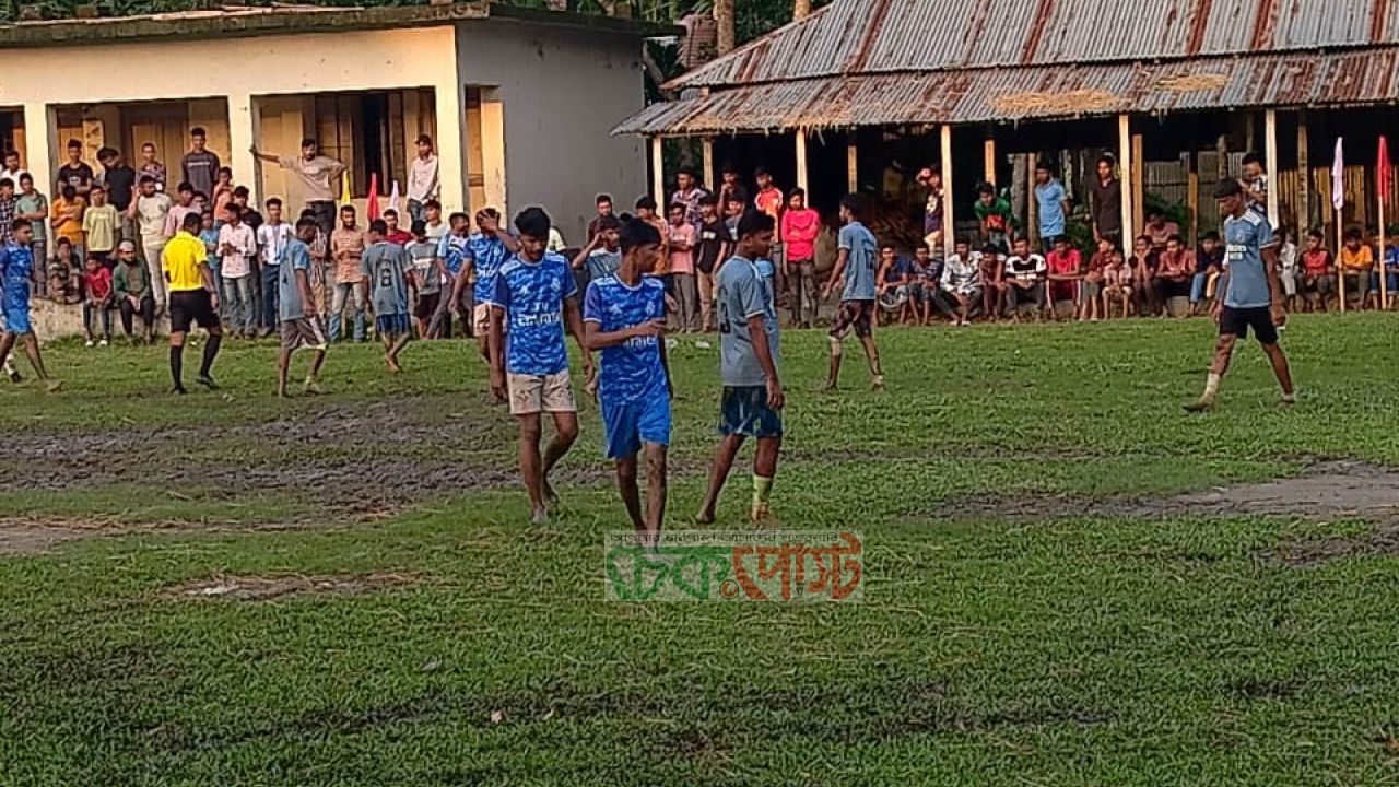 কুড়িগ্রামে ফুটবল উৎসব, ডাক্তারপাড়া একাদশকে হারিয়ে ফাইনালে ধলডাঙ্গা