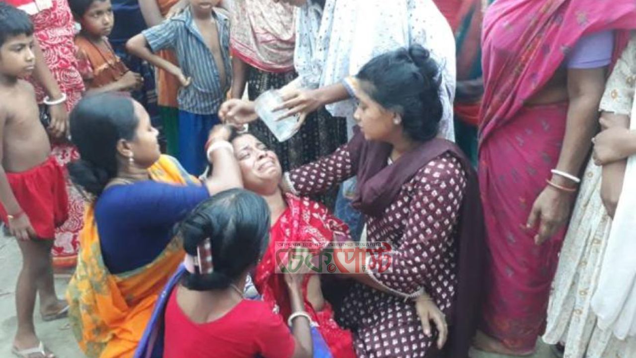 গোপালগঞ্জ সড়ক দুর্ঘটনায় নিহত ৫,চিতলমারীর দুই তরুণের মৃত্যু