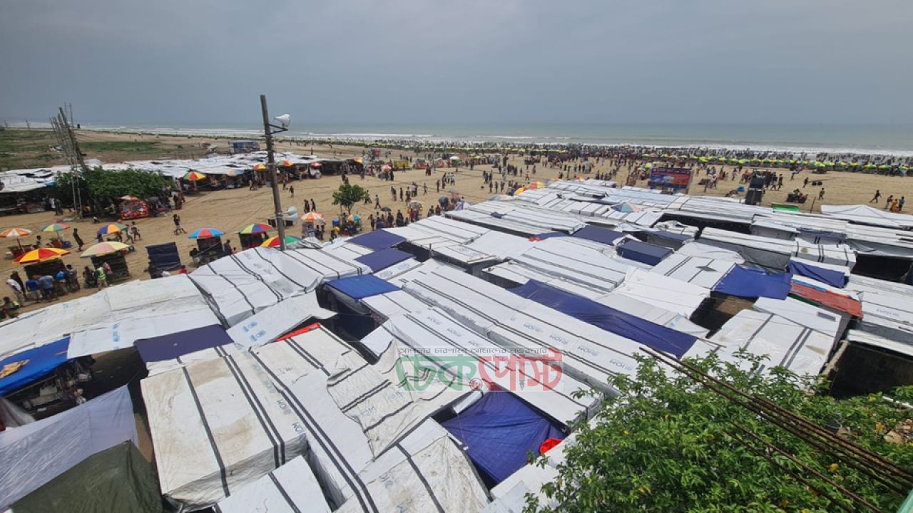 কক্সবাজার সৈকতের বালিয়াড়ি দখল ঠেকাতে নতুন নির্দেশনা