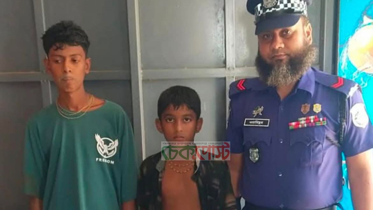 কুয়াকাটায় সাগরে ভেসে যাওয়া দুই কিশোরকে জীবিত উদ্ধার