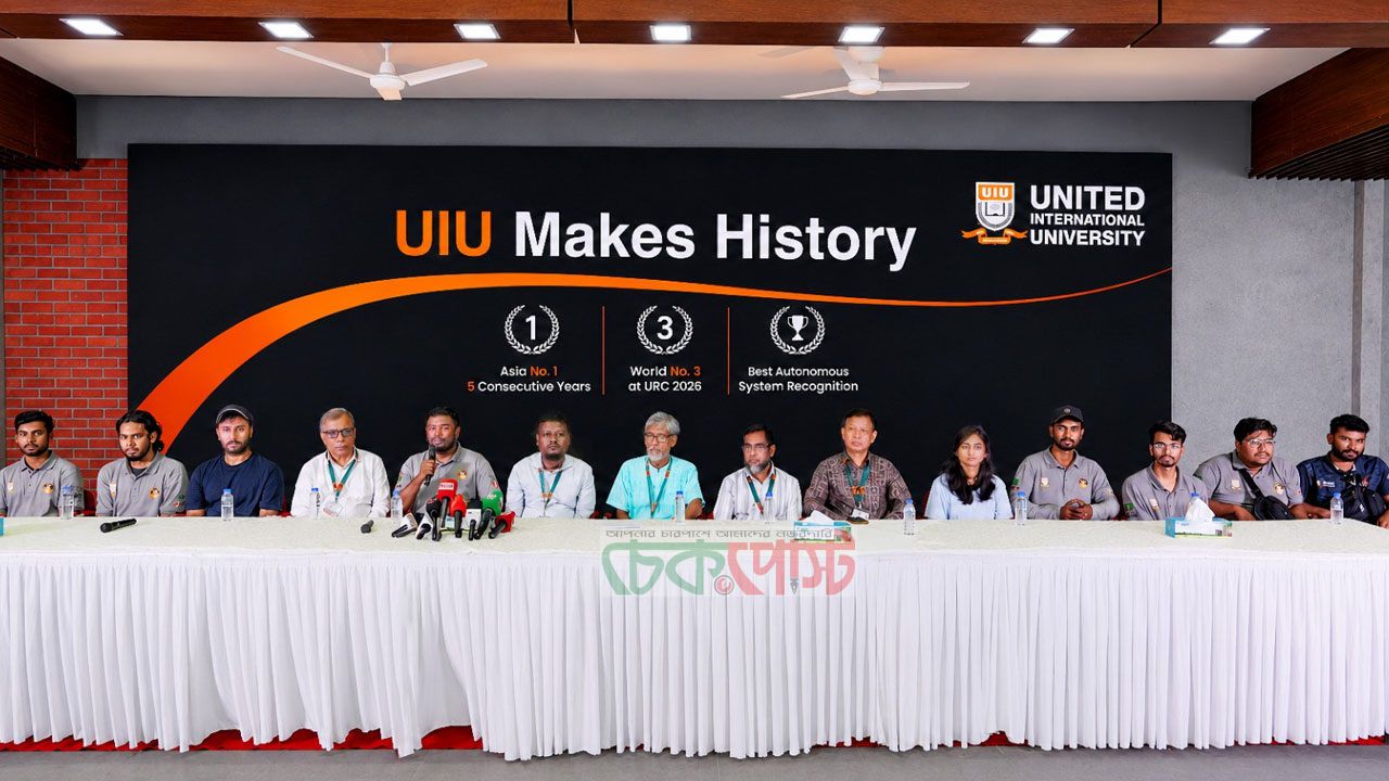 রোবোটিক্সে বাংলাদেশি সাফল্য, ইউআইইউ মার্স রোভার বিশ্বমঞ্চে ঝড়