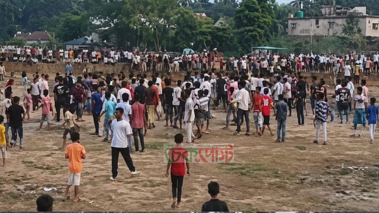নাসিরনগরে ফুটবল ম্যাচে উত্তেজনা, কাদা ছোড়ার অভিযোগে খেলা পণ্ড