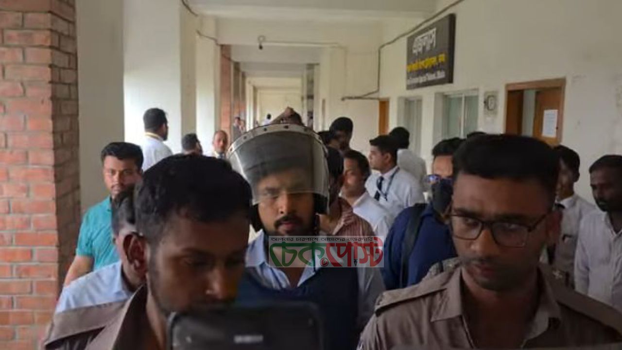 আমার সন্তান এখন এতিমের মতো’ আদালতে আবেগঘন বক্তব্য জাহের আলভীর