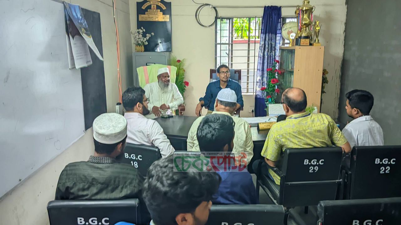 এইচএসসি-আলিম পরীক্ষা কেন্দ্র পরিদর্শনে এমপি আনোয়ারুল ইসলাম