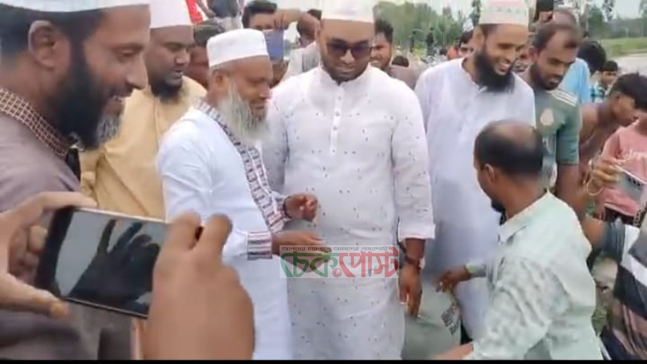 কালিরহাটে নদীভাঙন রোধে জিও ব্যাগ ডাম্পিং কাজের উদ্বোধন করলেন এমপি