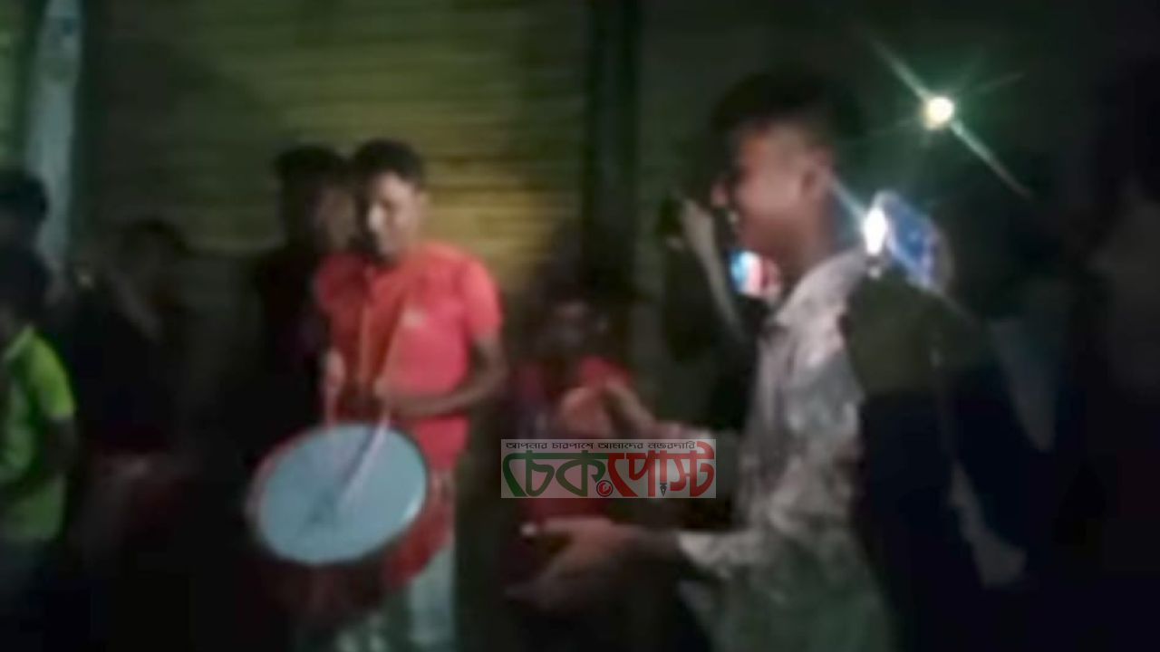 বিশ্বকাপ জয়ের আনন্দে মাতল কুড়িগ্রাম যোগ দিলেন ব্রাজিল সমর্থকরাও