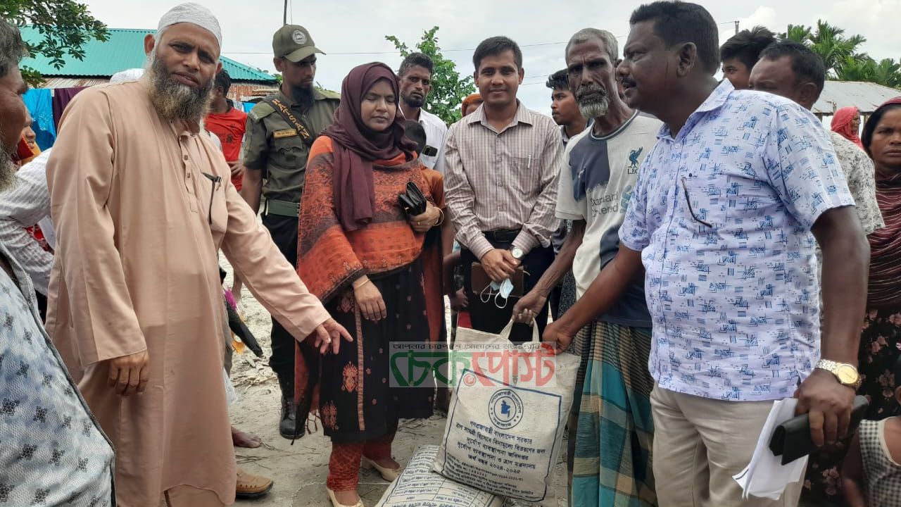 ইউএনওর ত্রাণ, ভাঙনরোধে পানি উন্নয়ন বোর্ডকে ডিসির চিঠি