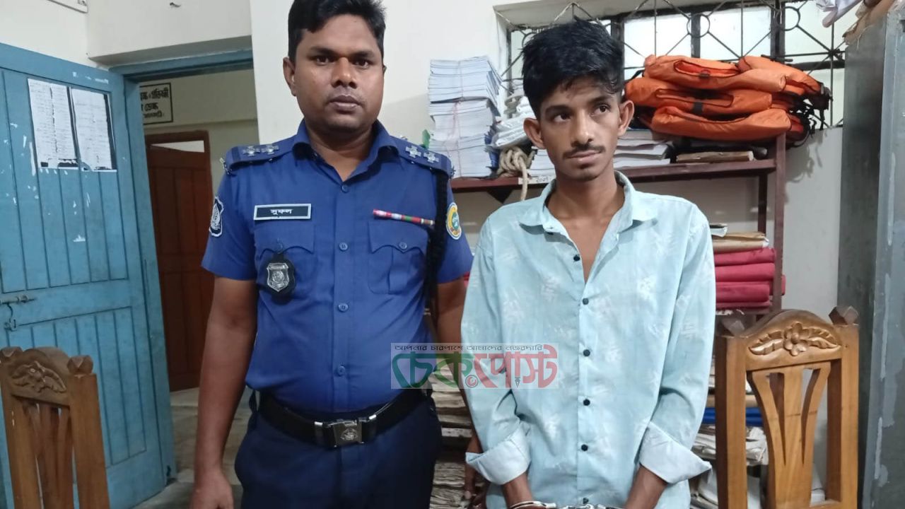 নলছিটিতে পুলিশের অভিযানে ১৭ পিস ইয়াবাসহ যুবক গ্রেপ্তার