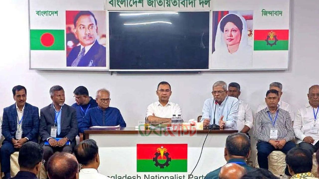 জয়পুরহাট-নওগাঁ বিএনপি নেতাদের সঙ্গে তারেক রহমানের বৈঠক