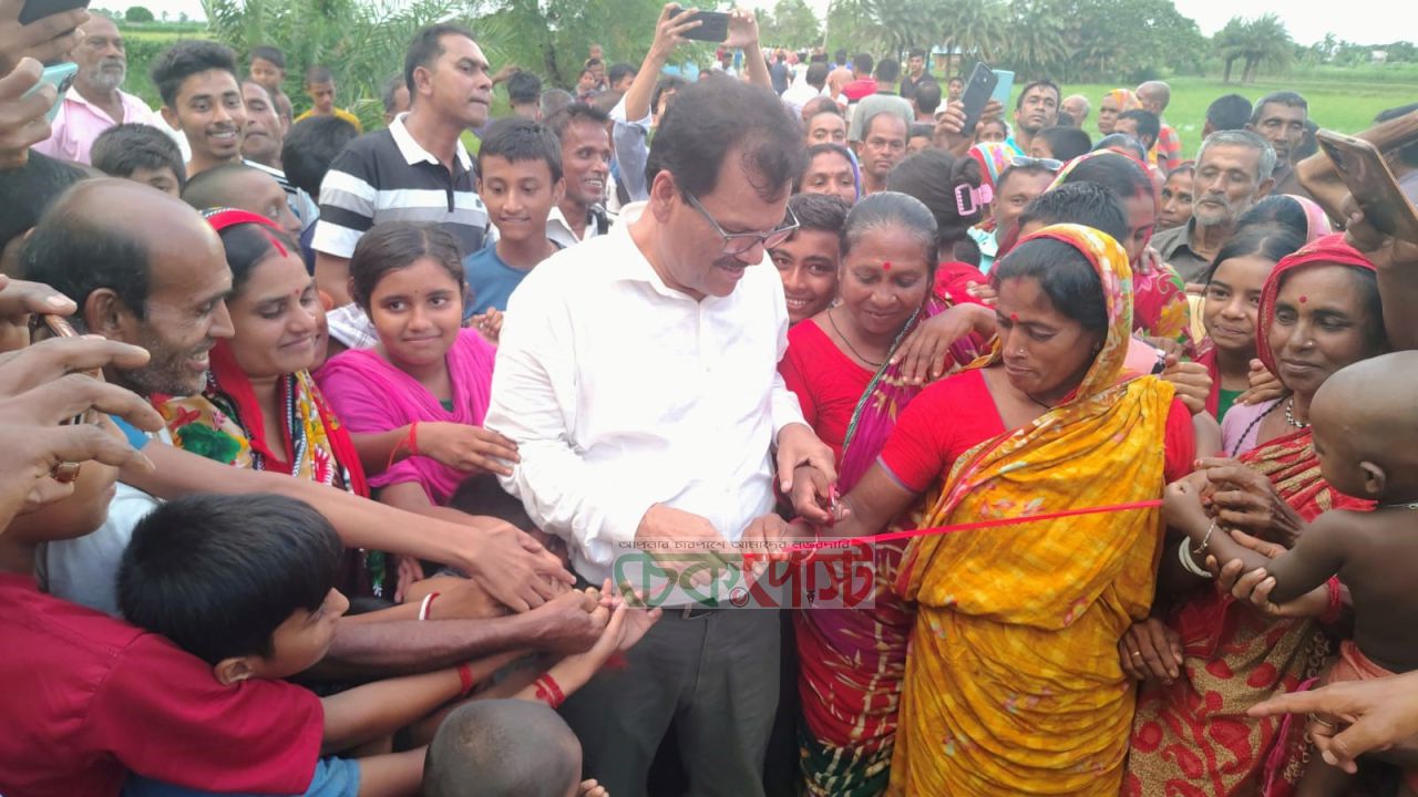 কলাগছিতে নতুন সড়ক নির্মাণ শুরু, উদ্বোধন করলেন হাবিব