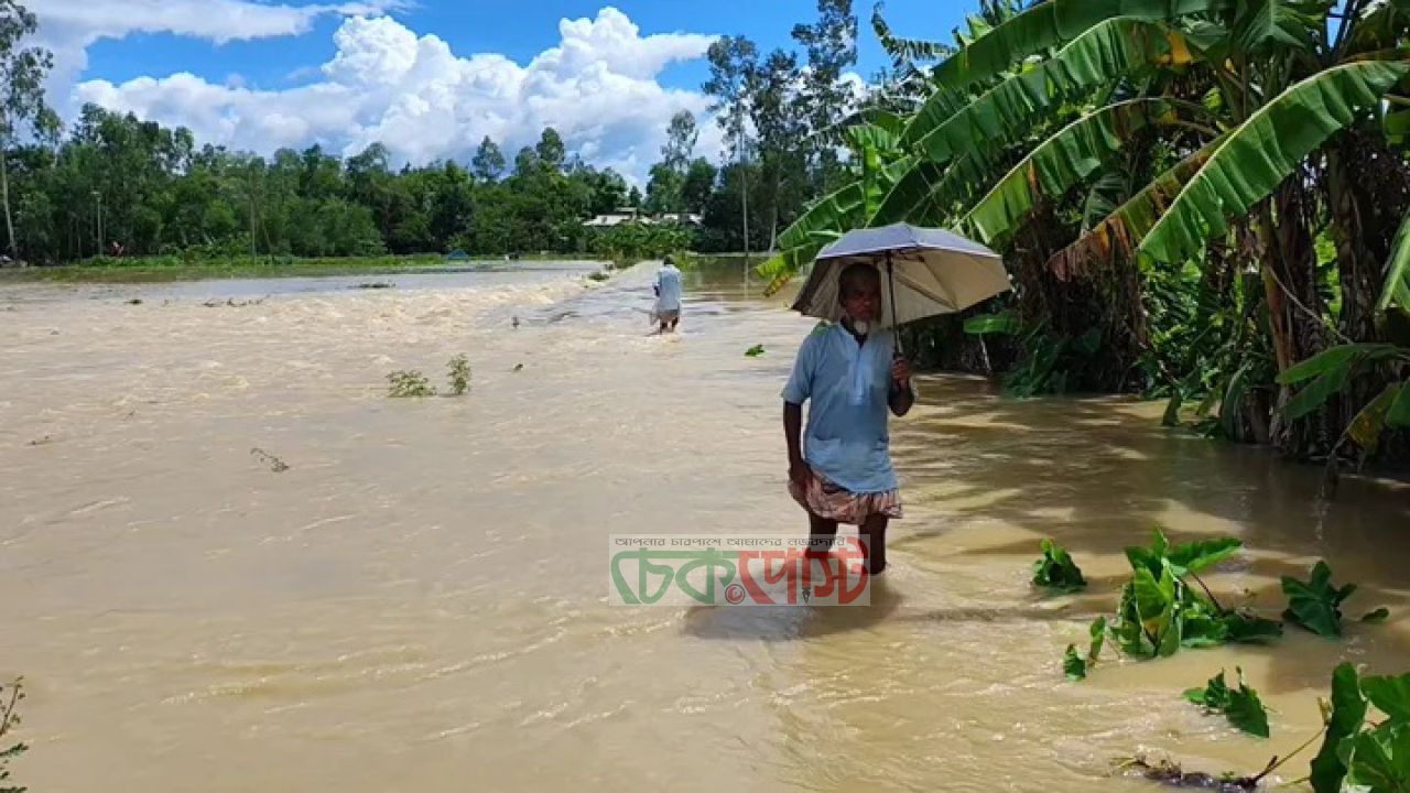 ৪৩ দিন পর আবার ভাঙল খোয়াই বাঁধ, প্লাবিত ৮ গ্রাম