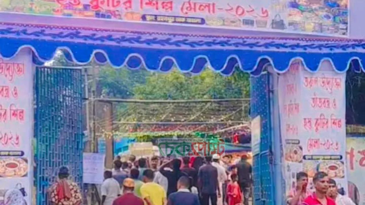 গোমস্তাপুরে তীব্র লোডশেডিং, মেলায় বিদ্যুৎ অপচয়ের অভিযোগ