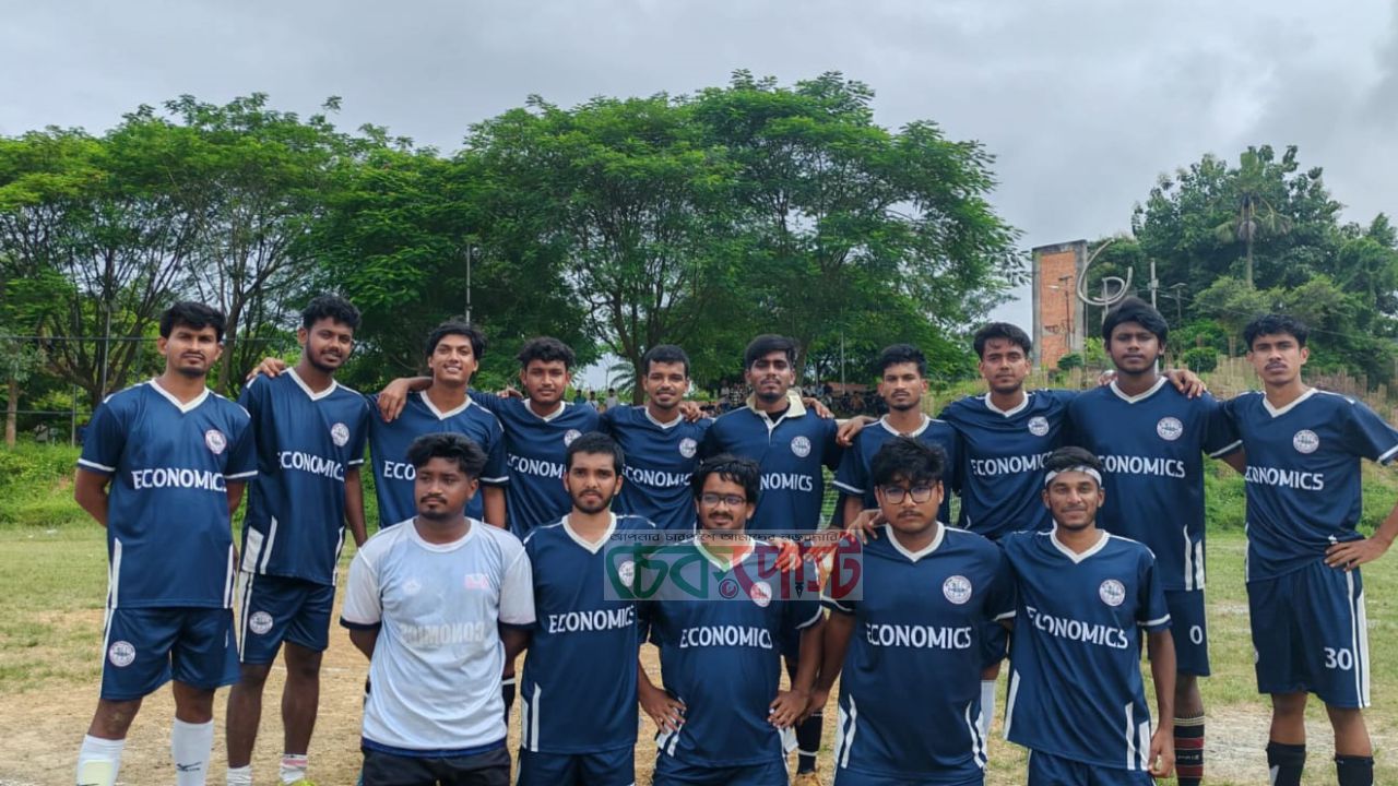 কুবিতে পর্দা উঠল আন্তঃবিভাগ ফুটবল প্রতিযোগিতার 