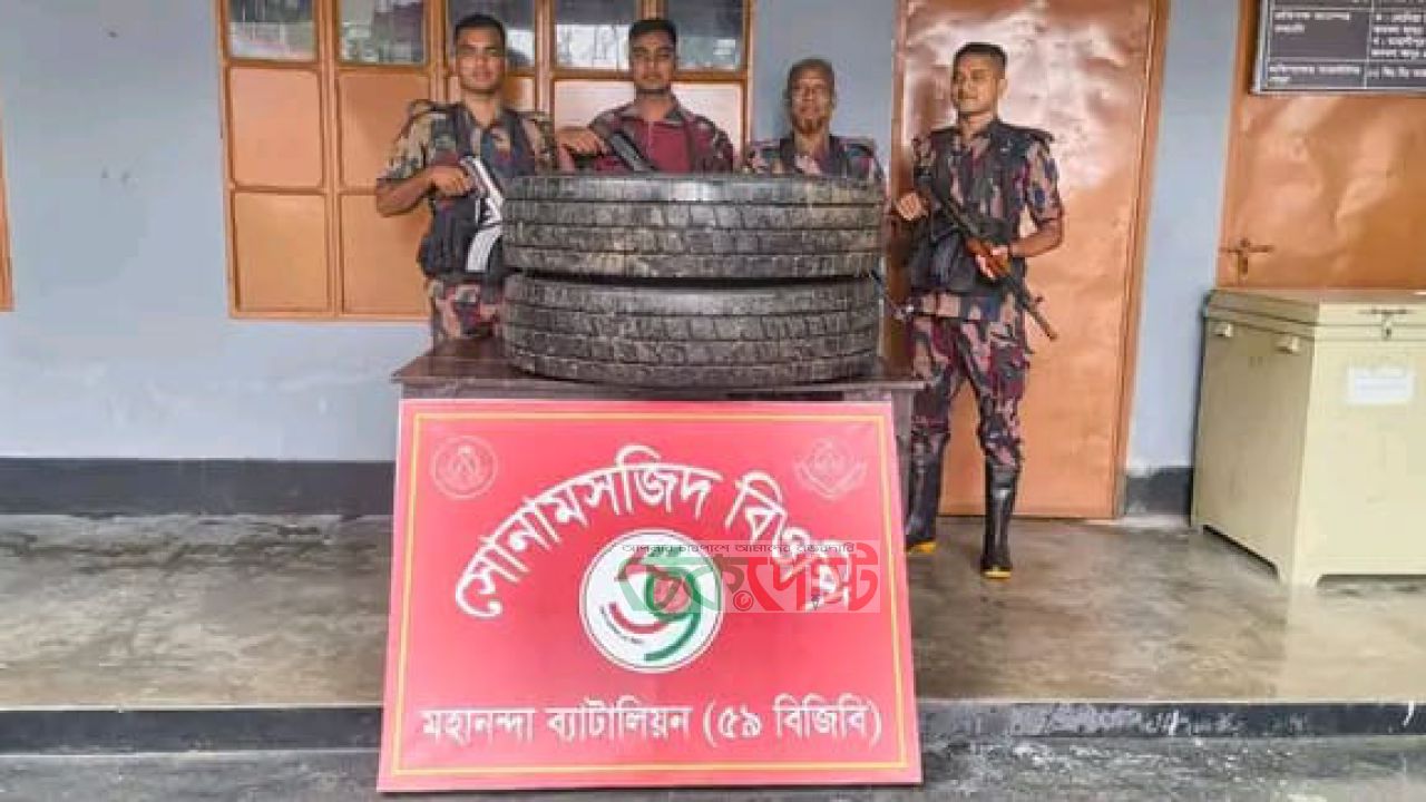 ৫৯ বিজিবির পৃথক অভিযানে সিরাপ-টায়ারসহ মালামাল জব্দ