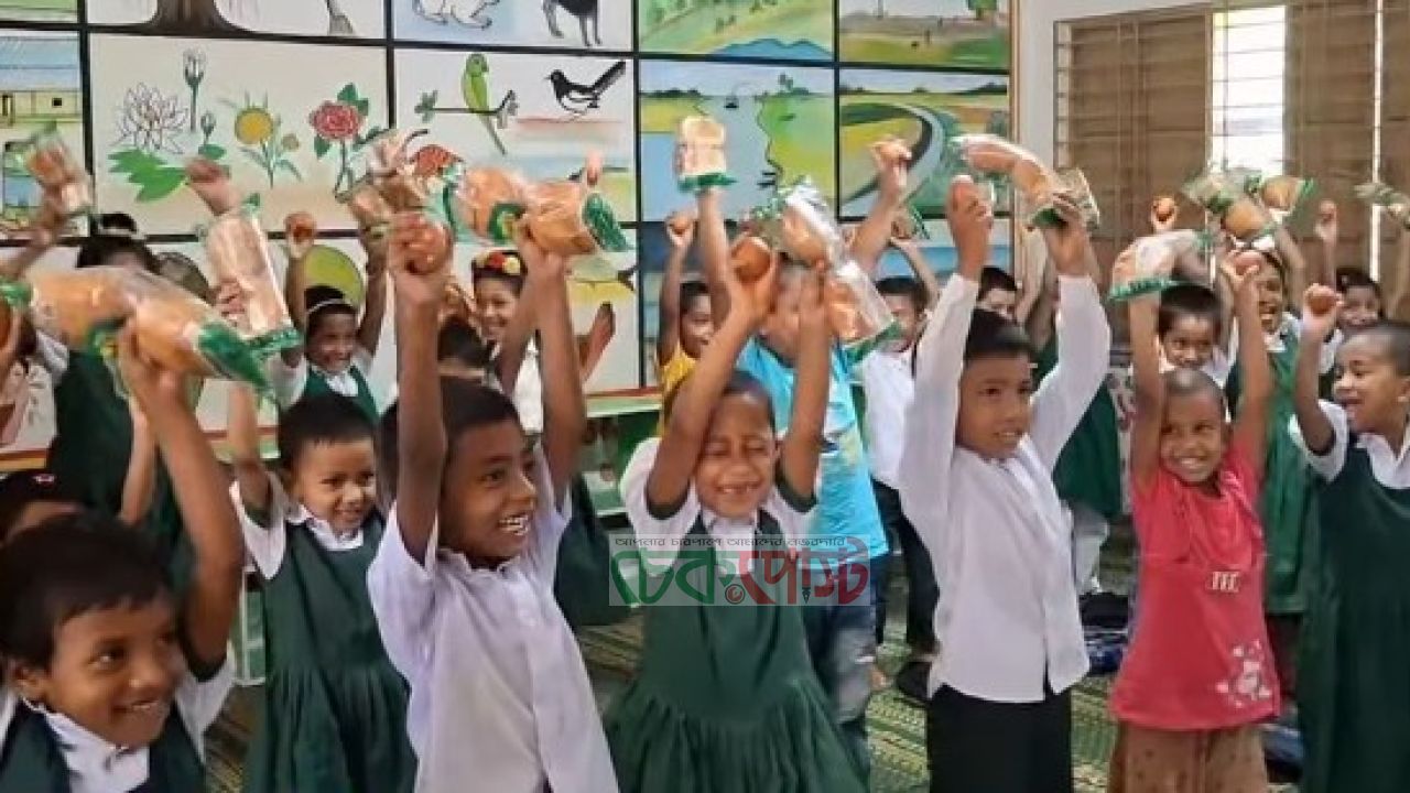 শিশুদের পুষ্টি নিশ্চিত করতে ভূরুঙ্গামারীতে এগিয়ে চলছে স্কুল ফিডিং কর্মসূচি