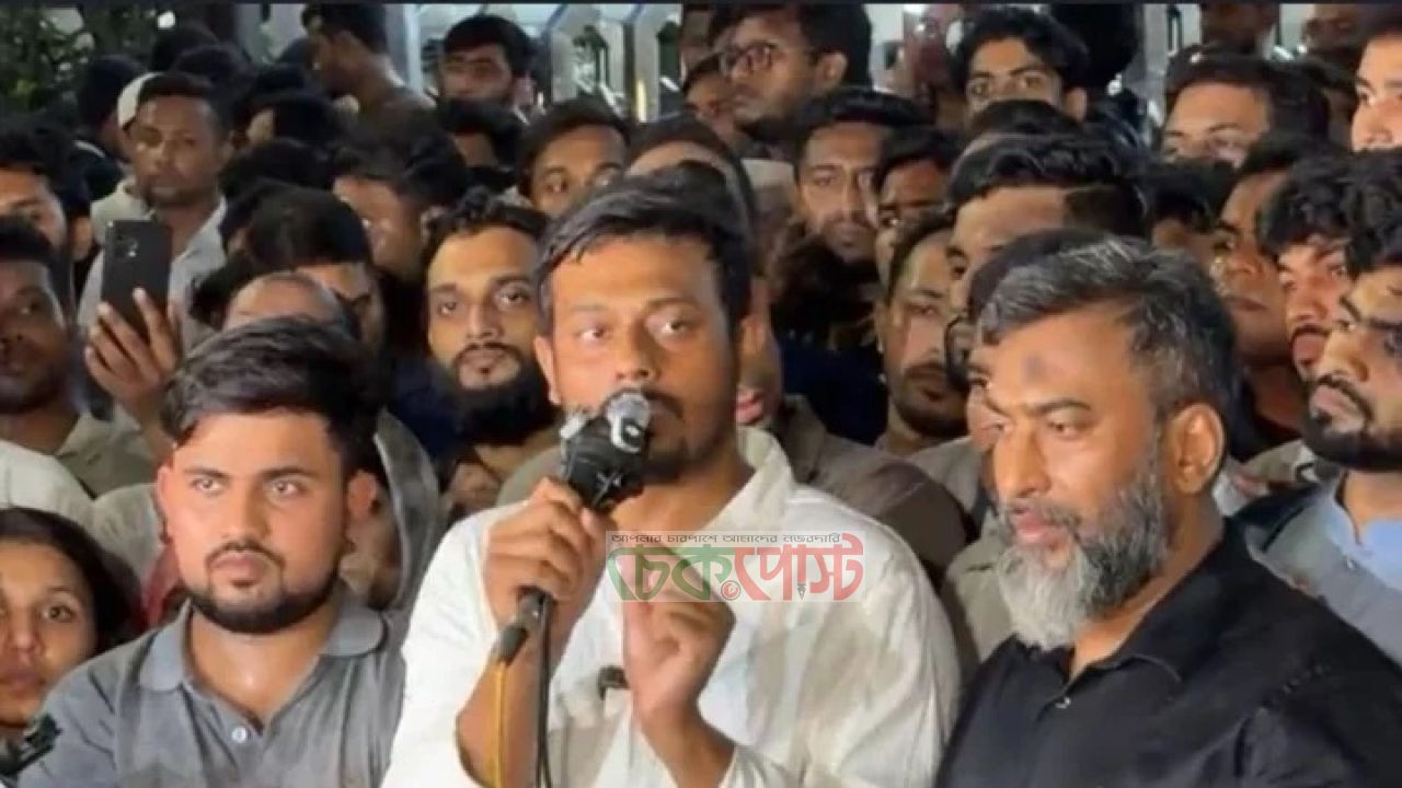 ‘সরকার সমালোচকদের ধরতে নতুন বাহিনী’, দাবি নাসীরুদ্দীন পাটওয়ারী
