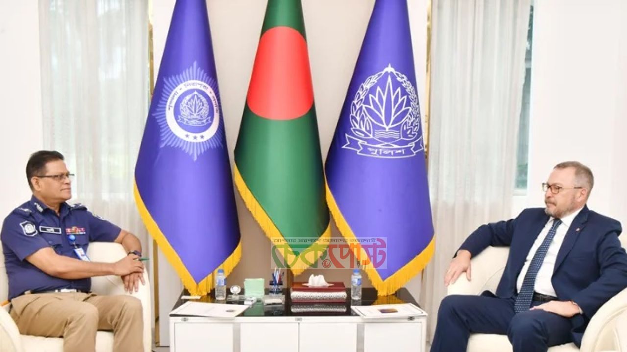 বাংলাদেশ-রাশিয়া পুলিশ সহযোগিতা বাড়ানোর আলোচনা