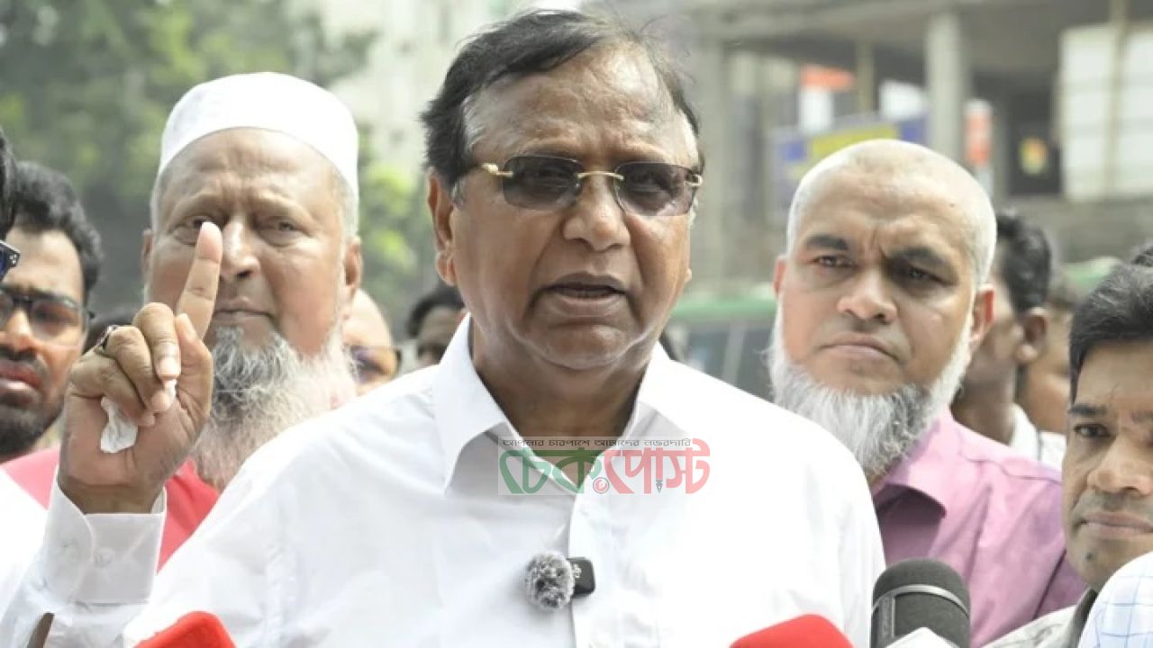 ফুটপাতে হকার বসলেই মালামাল জব্দ, হবে মামলা: ডিএসসিসি প্রশাসক