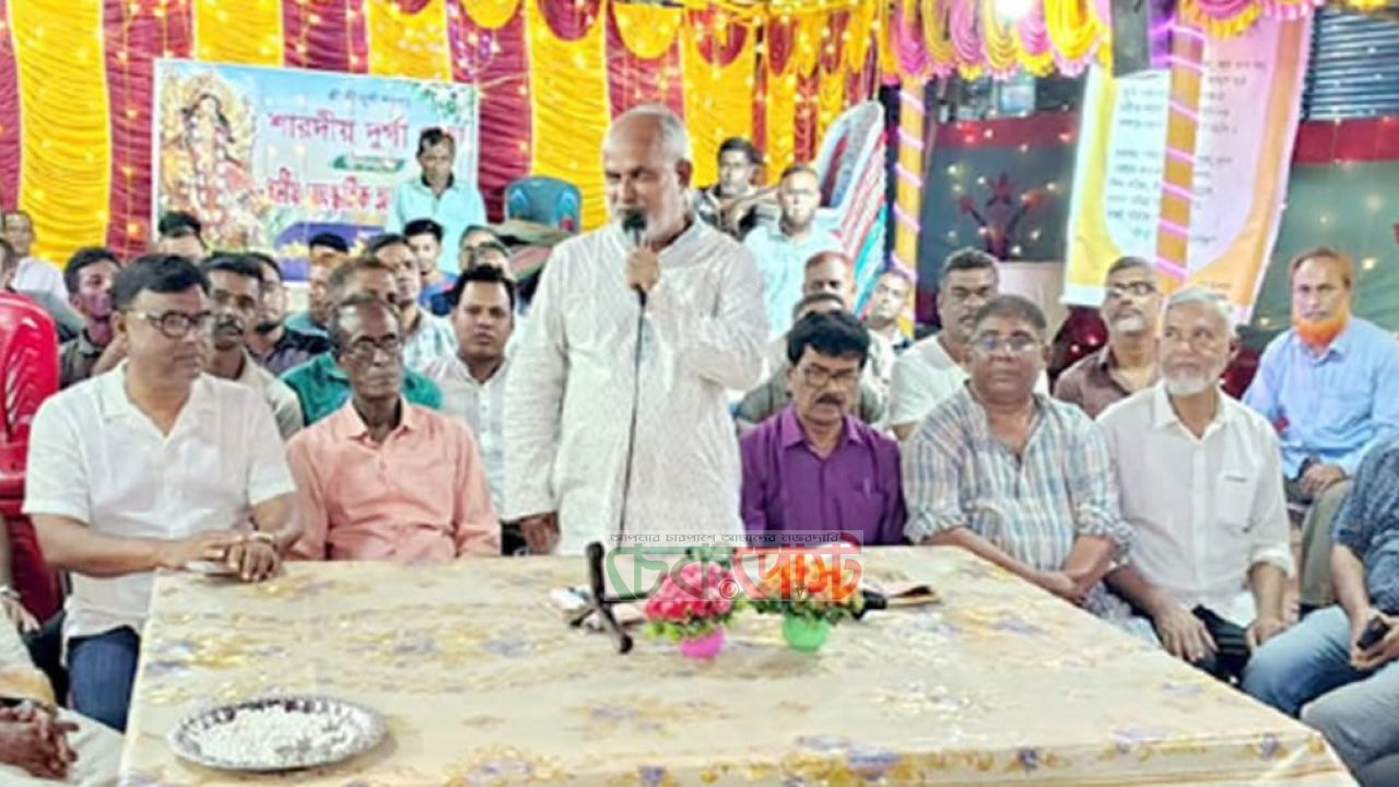 খুলনা নগরীর সোনাডাঙ্গা এলাকার বিভিন্ন পুজা মন্ডপ পরিদর্শনে কেসিসি প্রশাসক 