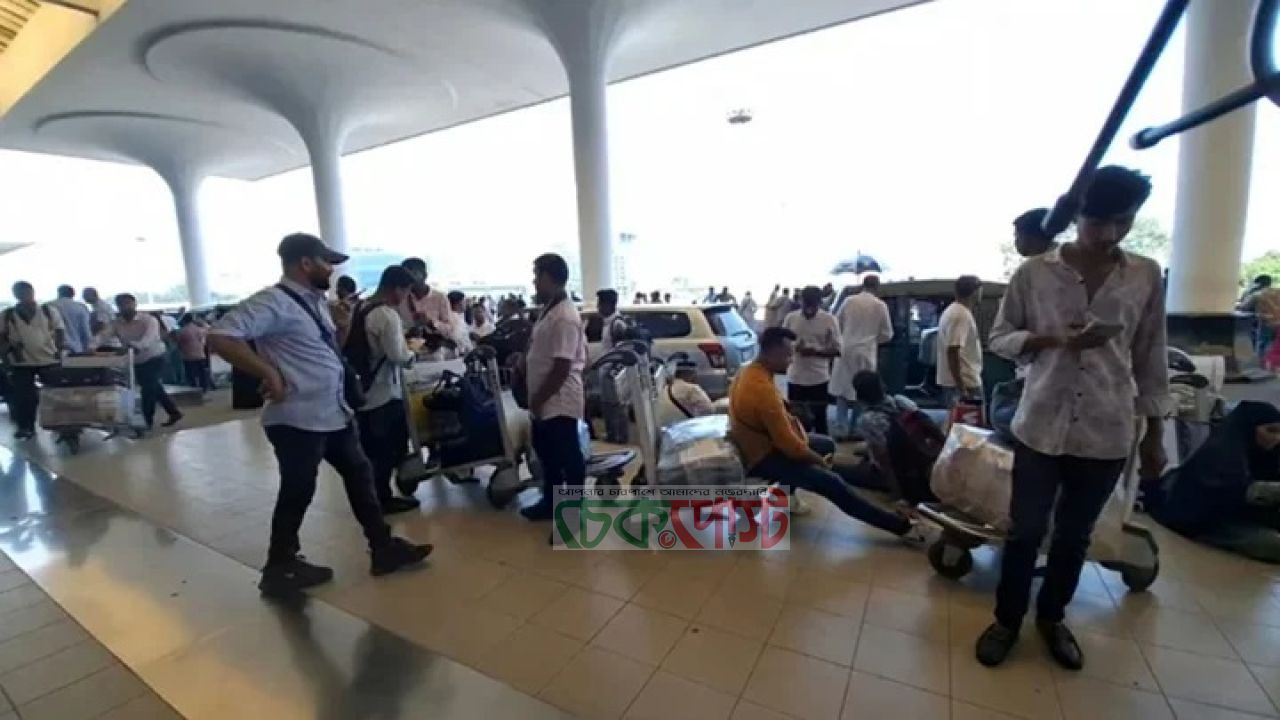 সৌদি বিমানবন্দরে হামলা: বাতিল ১৩৫ ফ্লাইট, ভোগান্তিতে ২০ হাজার যাত্রী