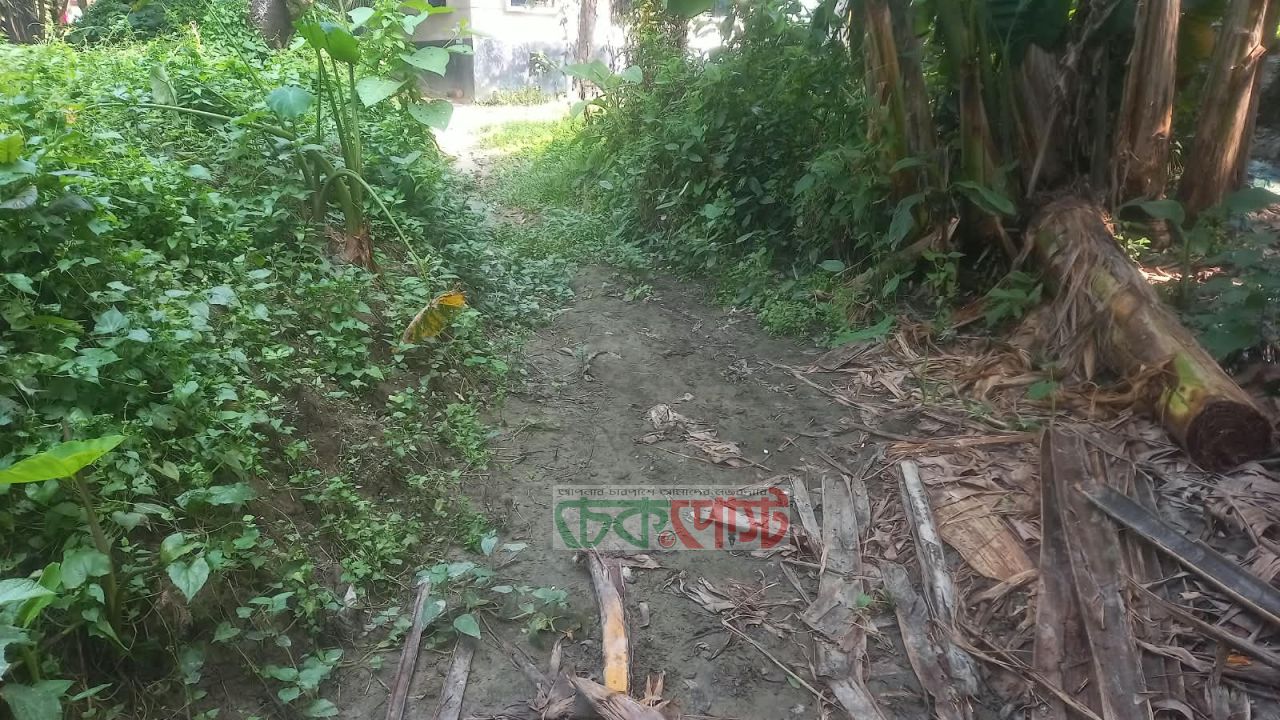 লাখাইয়ে পূর্ব বুল্লা গ্রামের রাস্তা মেরামত না করেই বরাদ্দের টাকা ফেরত, জনমনে ক্ষোভ